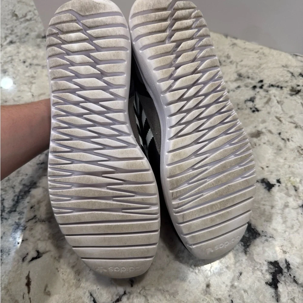 Adidas Cloud form Sneakers - Picture 6 of 6